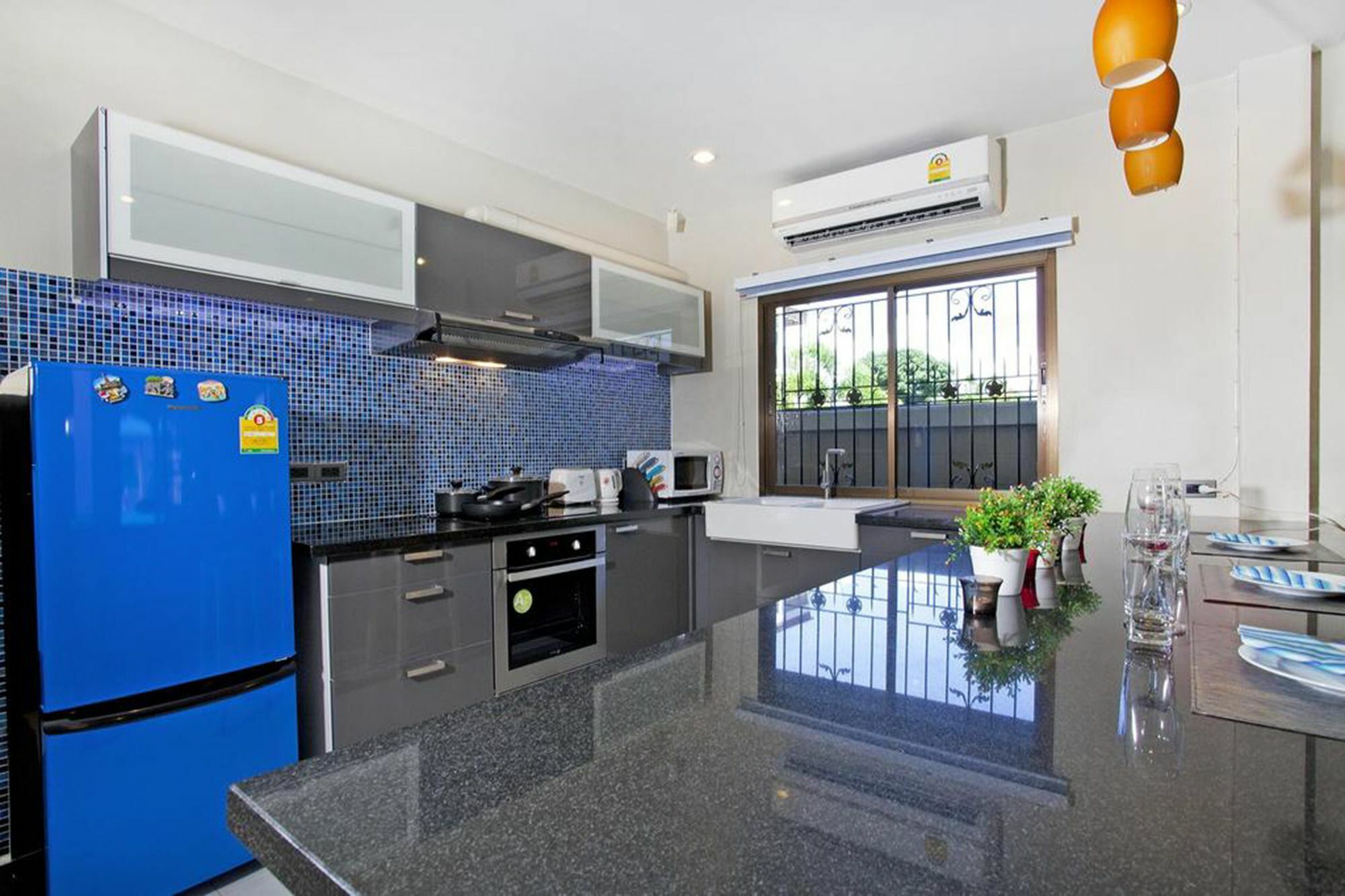 Pool Villa Tanzanite Near Walking Street Pattaya Exterior foto